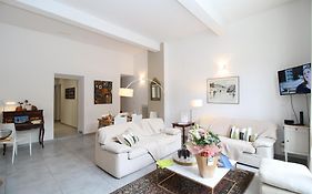 T3 Appartement Hypercentre Proche Commerce- Parking - 2 Chambres Wifi Gratuit